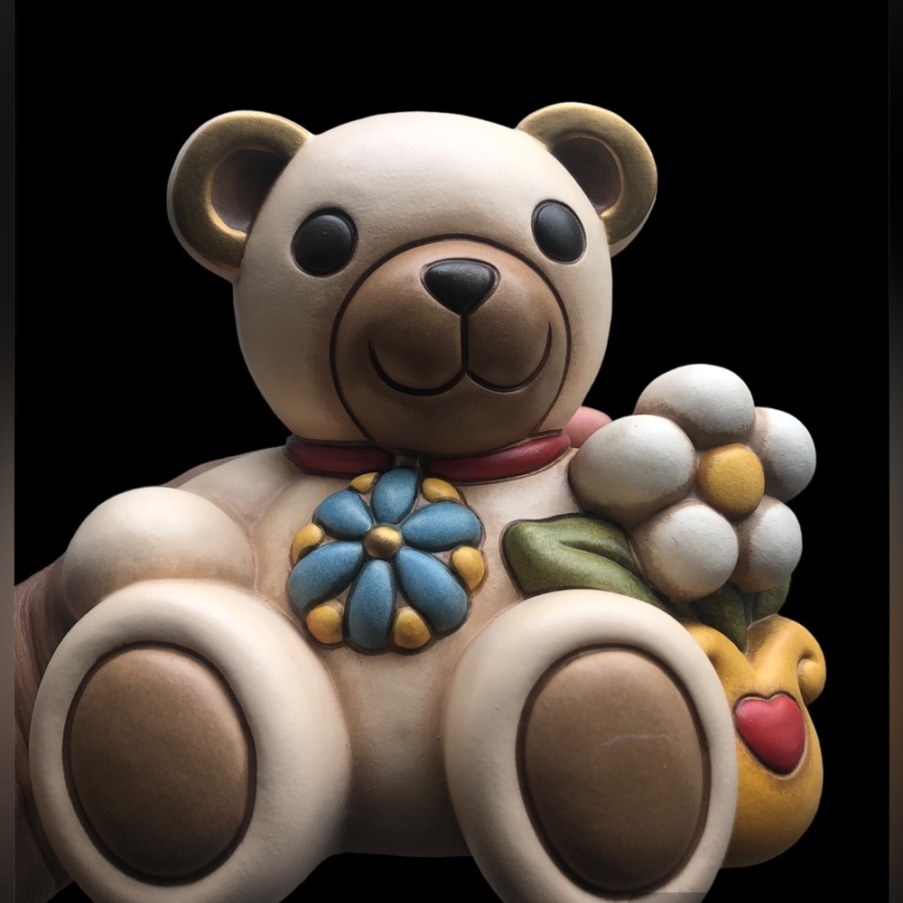 Rare Thun Figurine